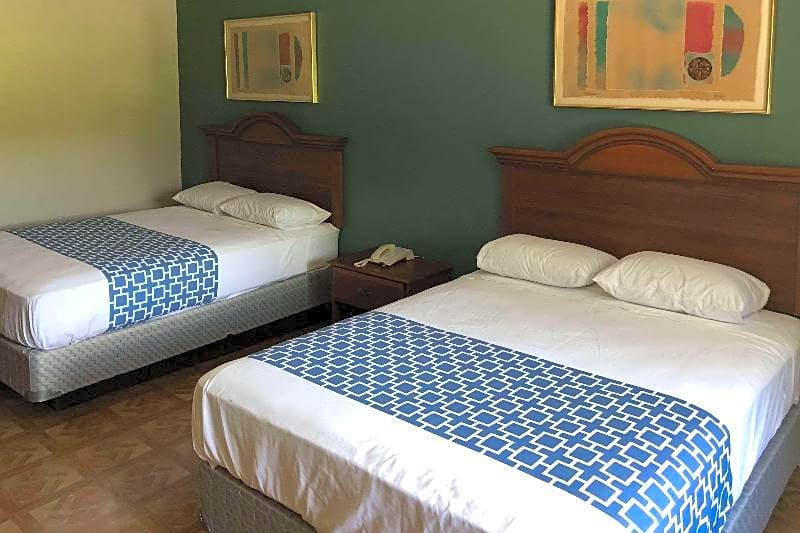 Rodeway Inn & Suites