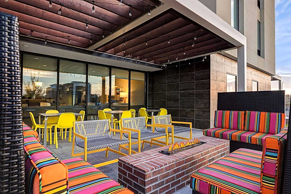 Home2 Suites By Hilton Dekalb