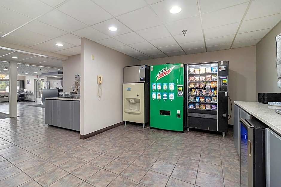 Microtel Inn & Suites by Wyndham Manistee