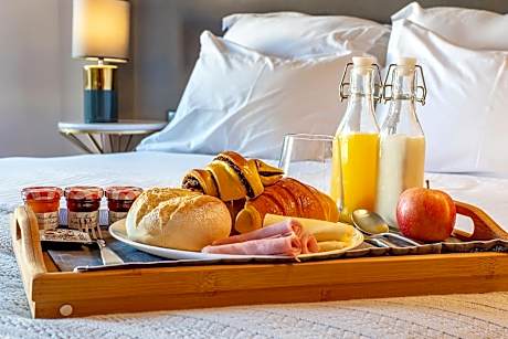 Deluxe Double or Twin Room with Balcony