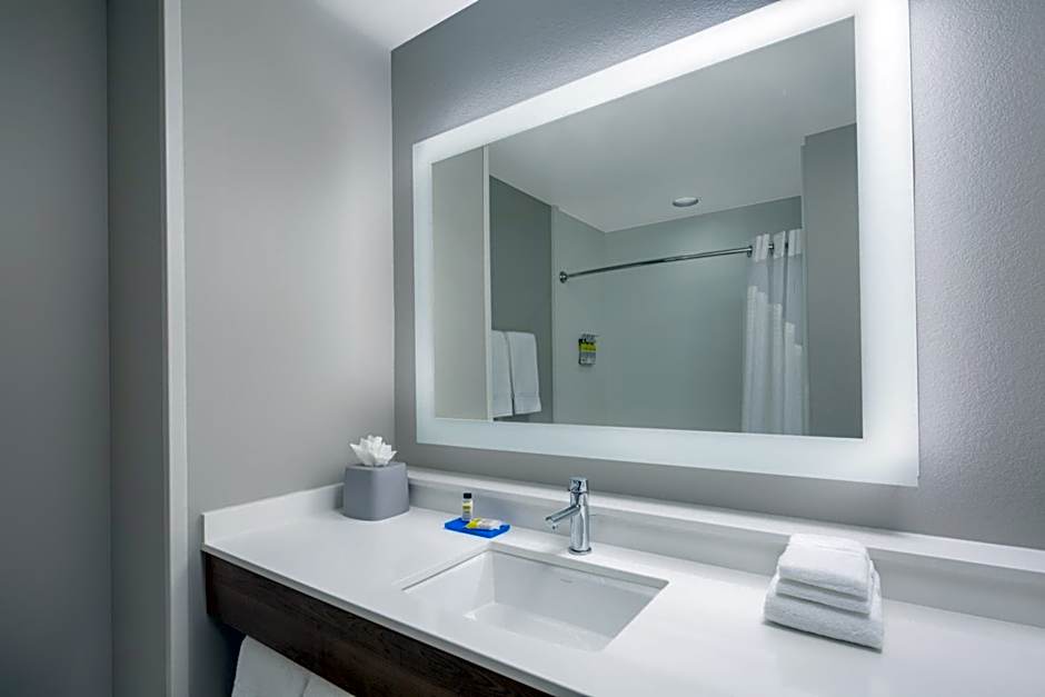 Holiday Inn Express Surprise By IHG