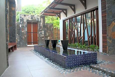 Dodola Lodge