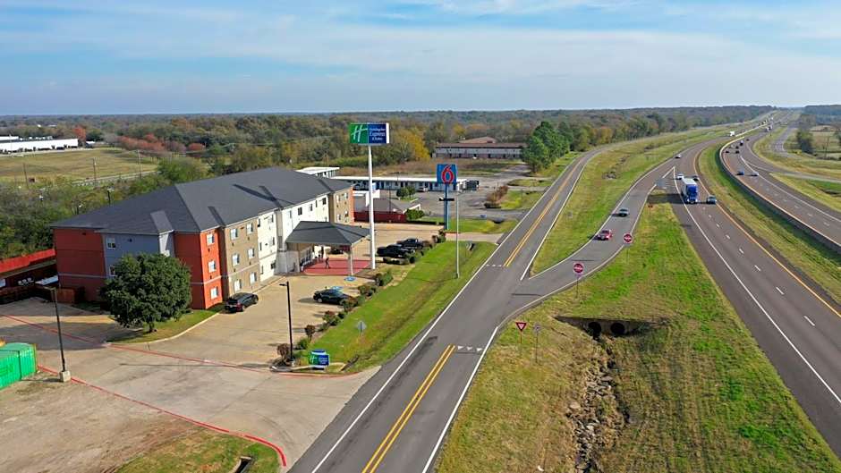 HOLIDAY INN EXPRESS AND SUITES SULPHUR SPRINGS By IHG