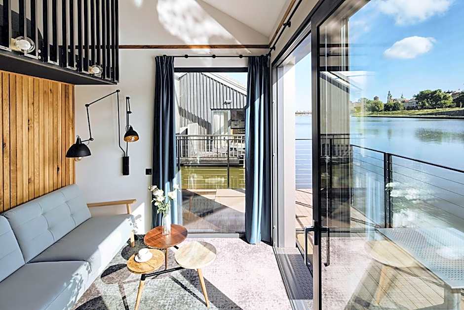 New Port Apartments on the River