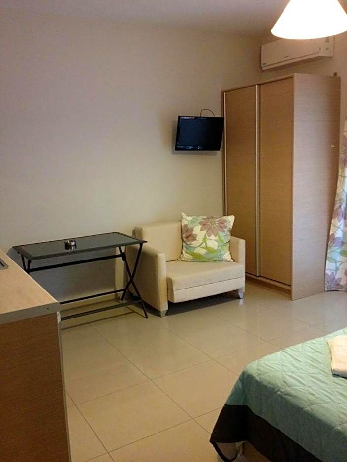 TETYK Keramoti Hotel Apartments