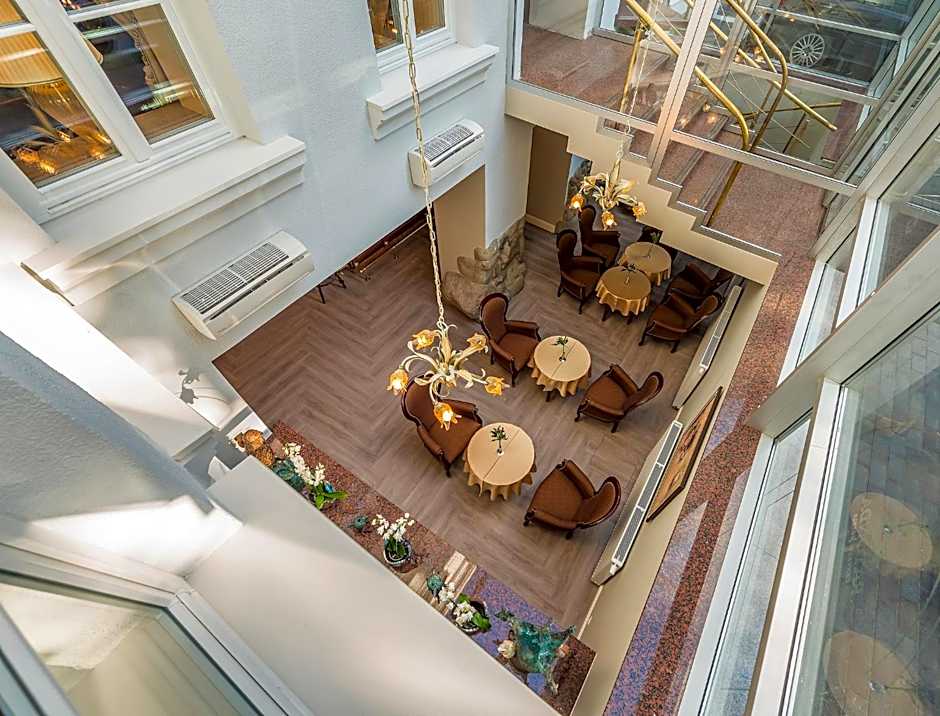 Ratonda Centrum Hotels