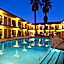 Studio City Court Yard Hotel