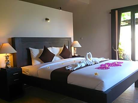 One-Bedroom Bungalow