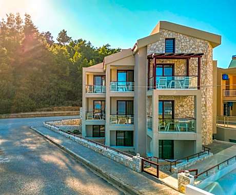 Elpiniki Luxury Rooms