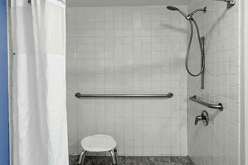 Days Inn by Wyndham Franklin Nashville