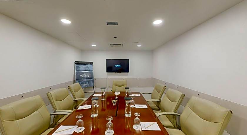 Radisson Hotel Colombo