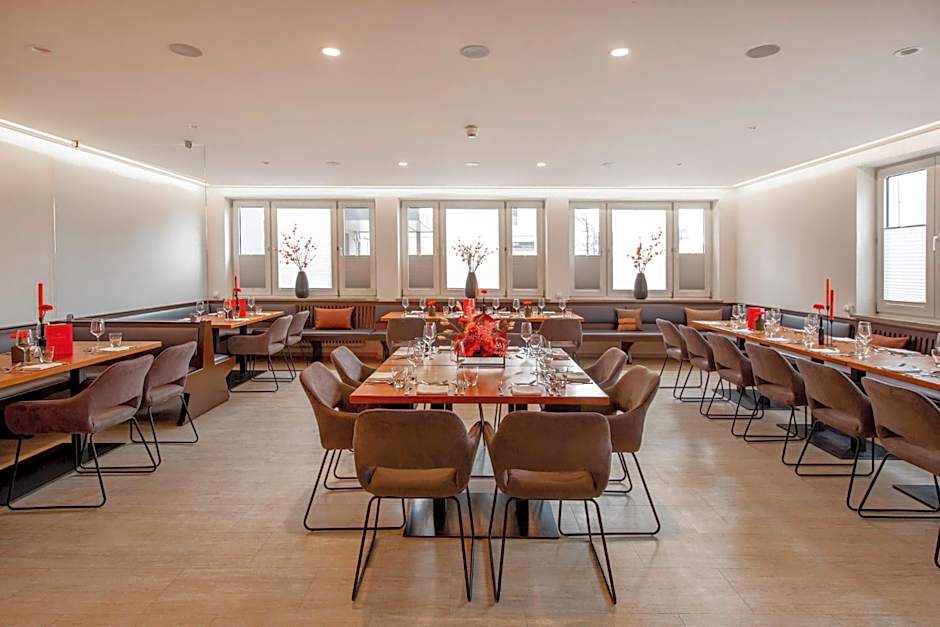 Hotel & Boarding House Schlosserwirt