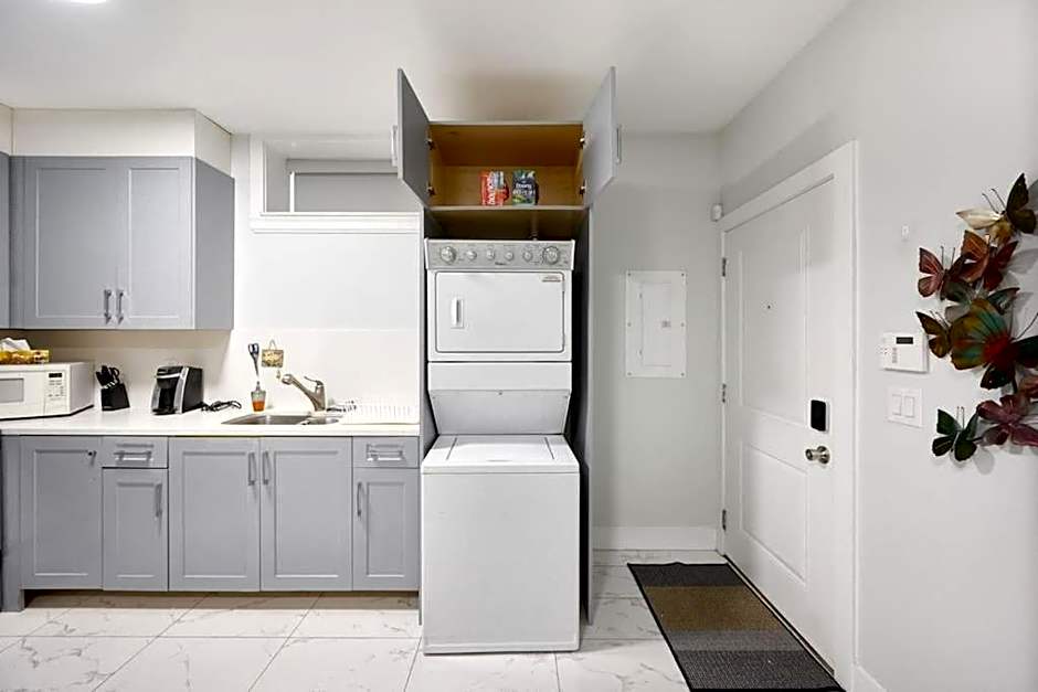 Basement Suite In Vancouver