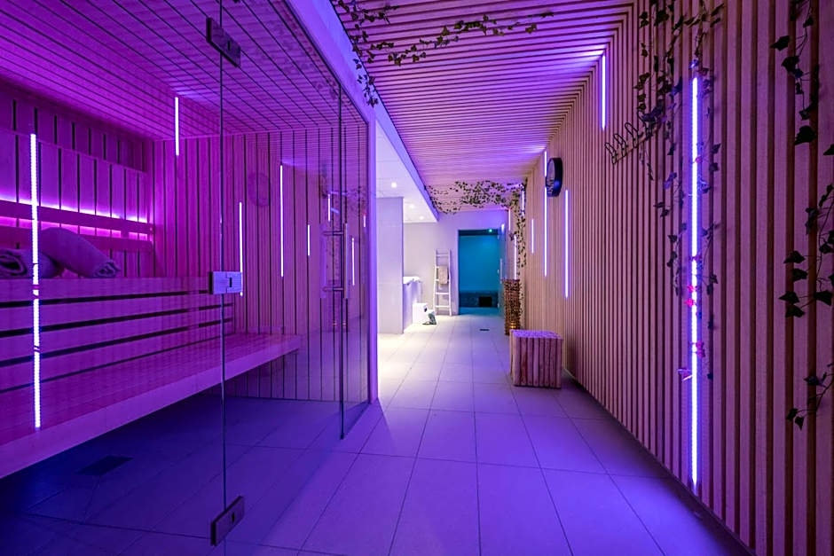 ATHOME RESIDENCE ET SPA