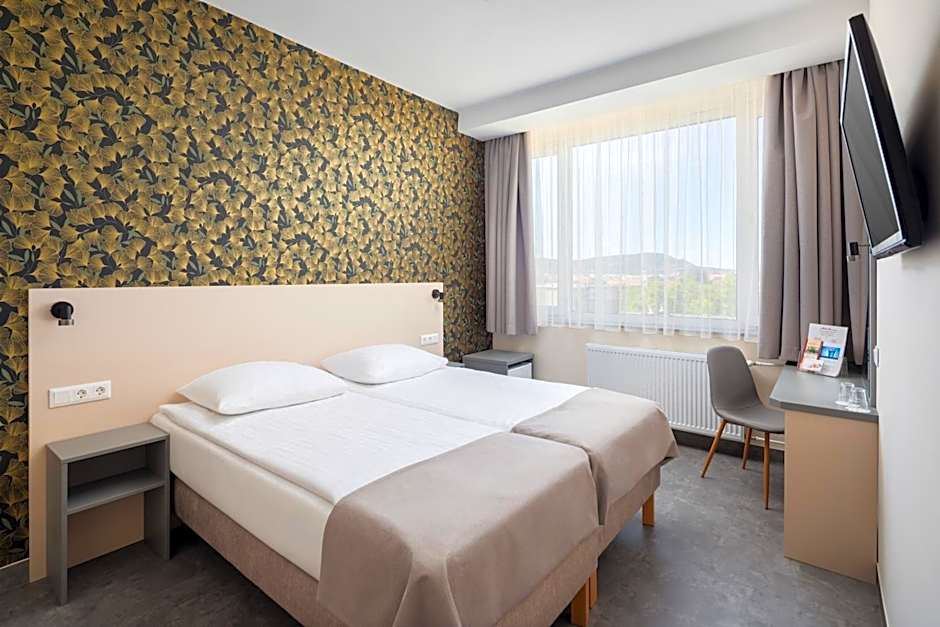 Benczur Hotel