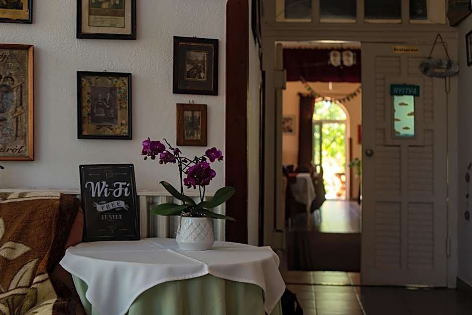 Alabástrom Panzió és Étterem