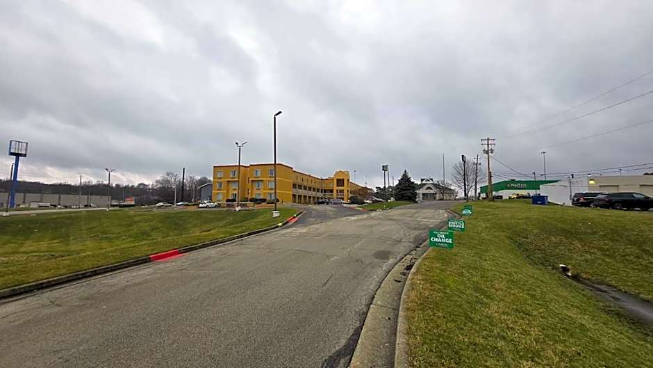 Copley Inn & Suites By OYO Akron OH