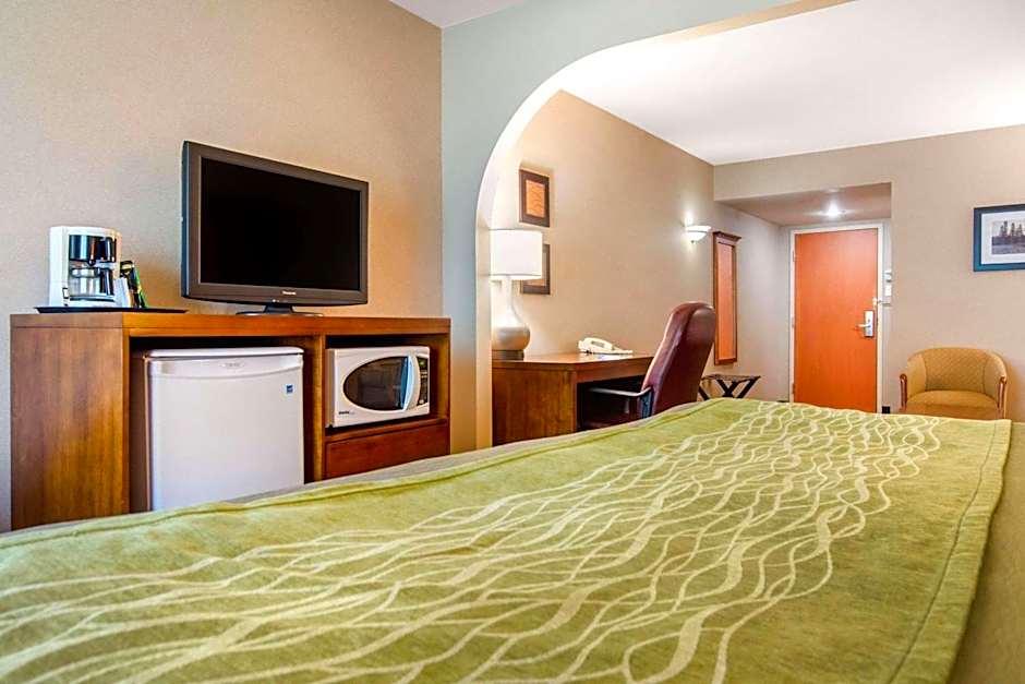 Comfort Inn And Suites