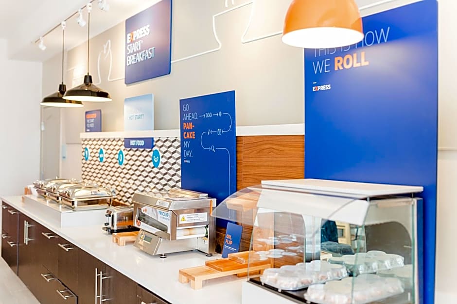 Holiday Inn Express Hotel & Suites Greenville By IHG