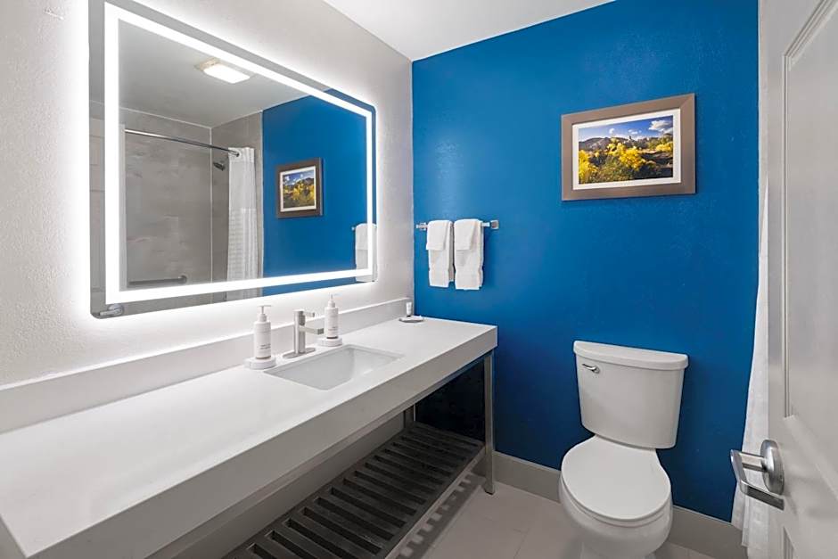 La Quinta Inn & Suites by Wyndham Ruidoso Downs
