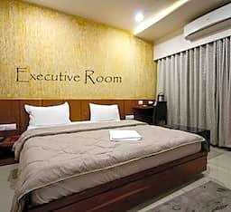 Hotel Midtown, Vadodara