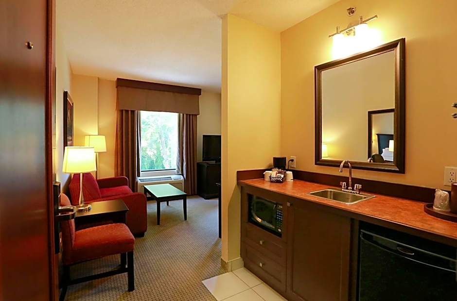 Hampton Inn By Hilton & Suites Laval Quebec Canada