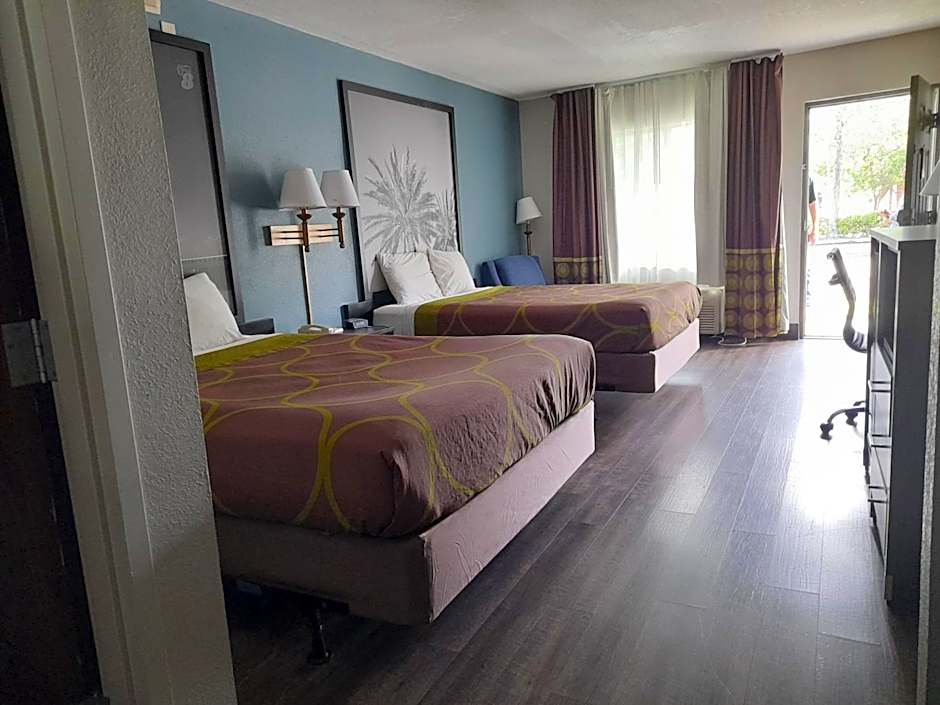 Super 8 by Wyndham Dania/Fort Lauderdale Arpt