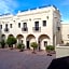 Meson De La Merced Hotel & Suites