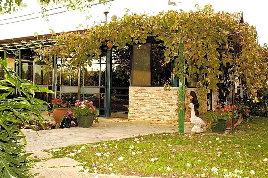 Arbel Guest House Shavit Family