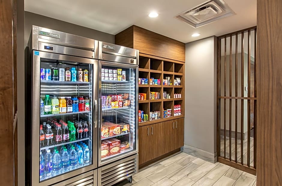 Holiday Inn Express & Suites Greenville S - Piedmont By IHG