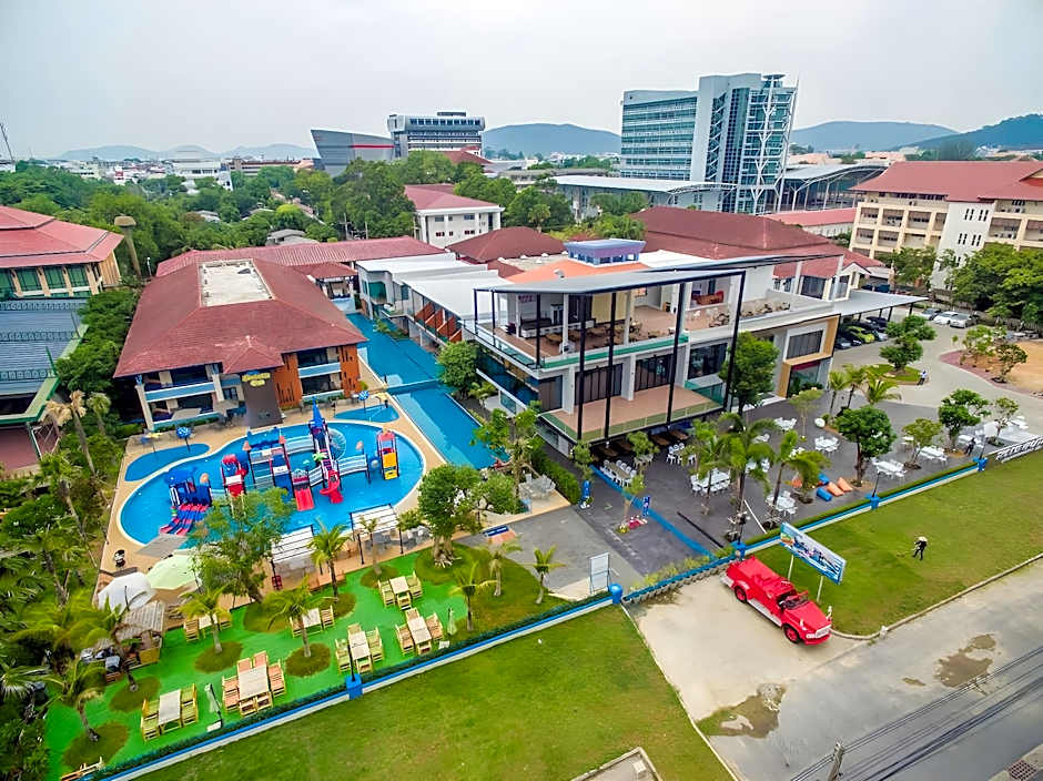 The Bed Vacation Rajamangala Hotel