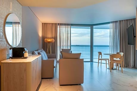 Suite with One King Bed and Balcony - Ocean View