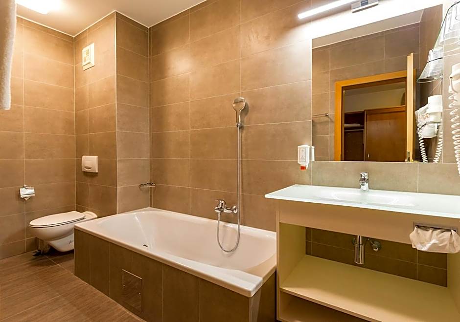 Thermenhotel Kurz