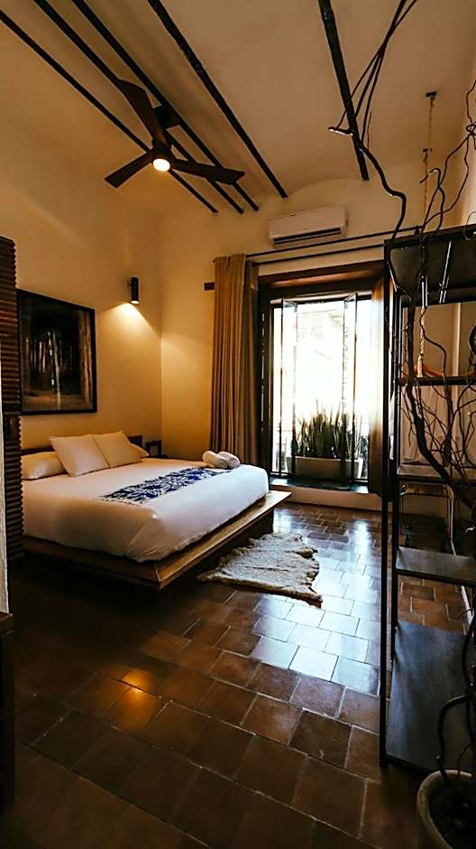 Hotel Sin Nombre