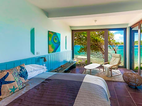 Oceanfront Cliffside 2-Bedroom Villa, 1,200sf