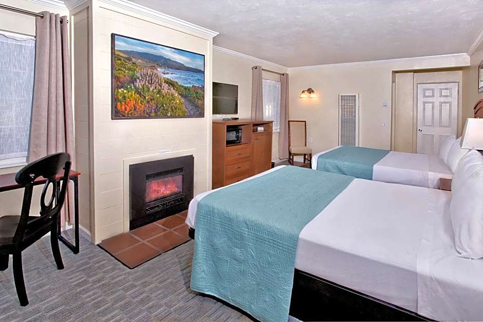 Photo 1 of 5 of 2 Queen Beds