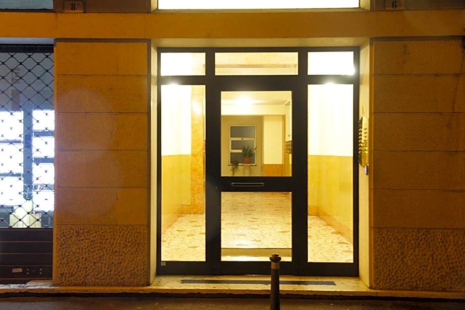 ES - Essential Solution & Emotion Stories (locazione turistica)