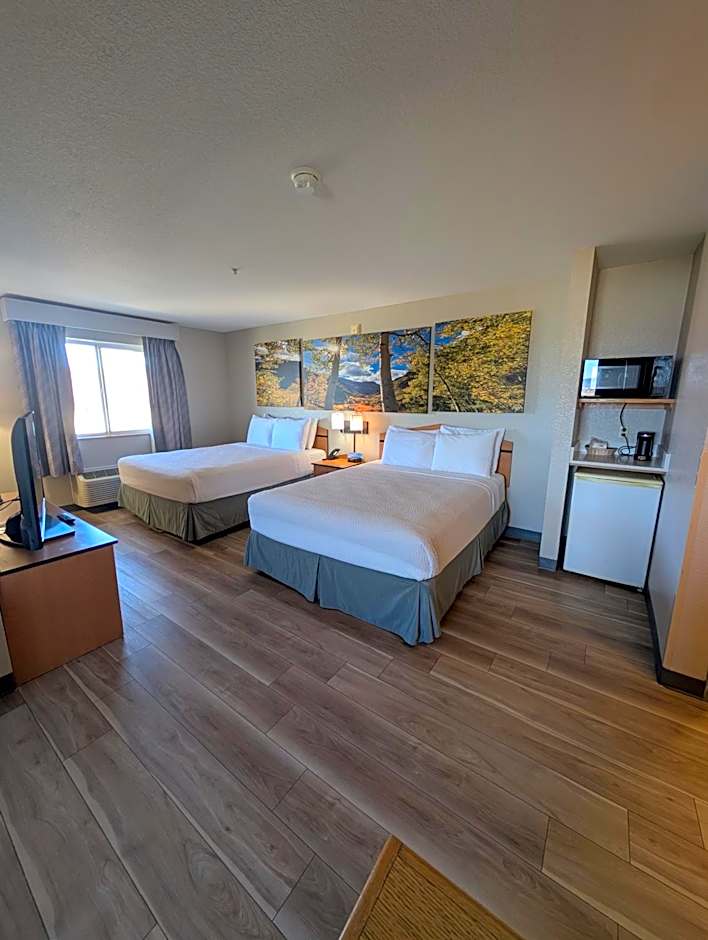 Days Inn & Suites by Wyndham Castle Rock