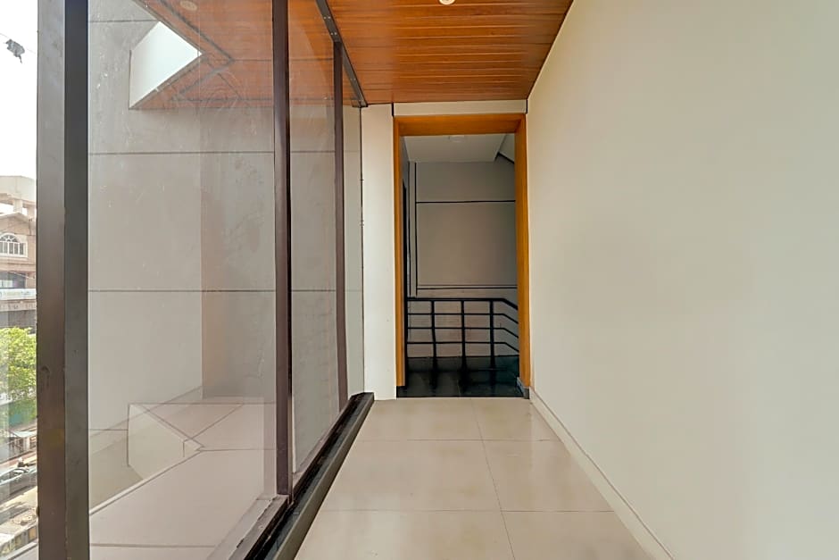 Super Oyo Townhouse 1144 Hotel RCC 7 Lamps – Visakhapatnam, WI