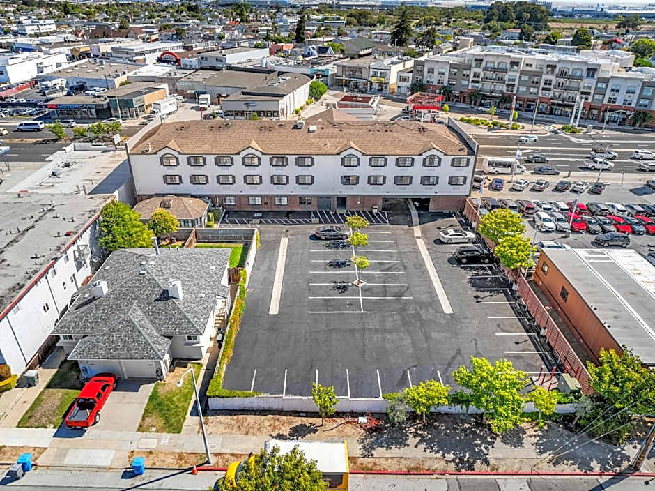 Hotel Skye San Francisco Airport SFO FREE SHUTTLE!