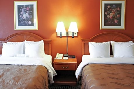 Queen Room with Two Queen Beds - Non-Smoking