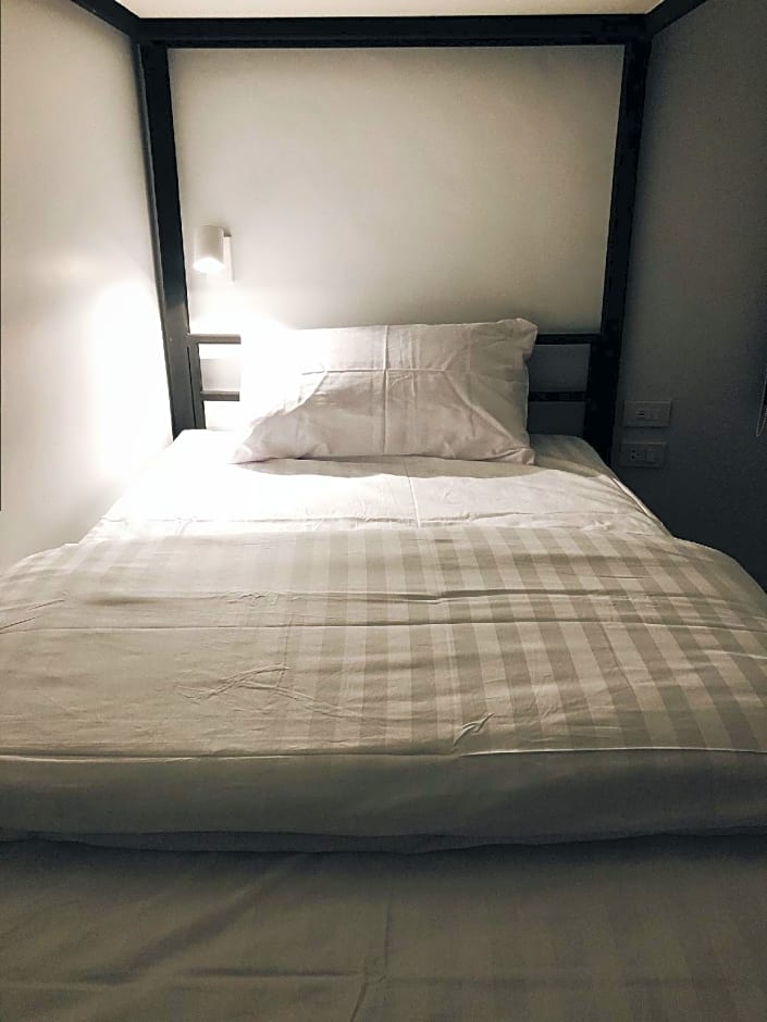 Tall Tree Poshtel Phuket