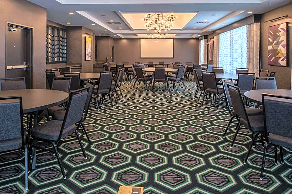 Hampton Inn By Hilton & Suites Winston-Salem Downtown