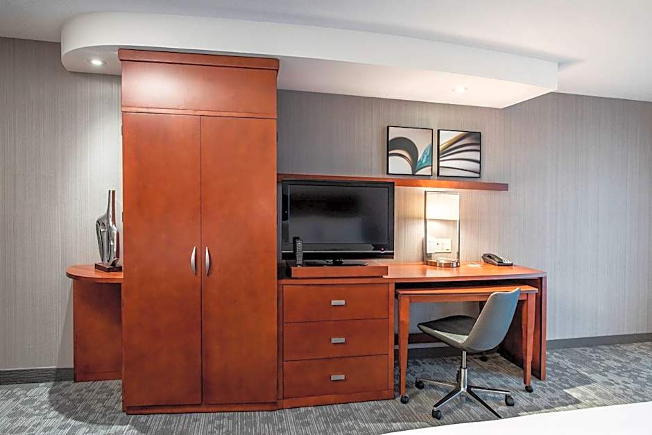 Courtyard by Marriott Edmonton West