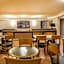 La Quinta Inn & Suites by Wyndham Norfolk Virginia Beach