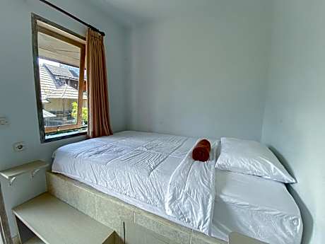 Small Single Room