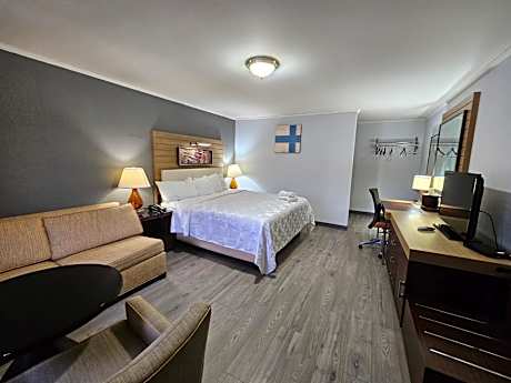 Deluxe King Room