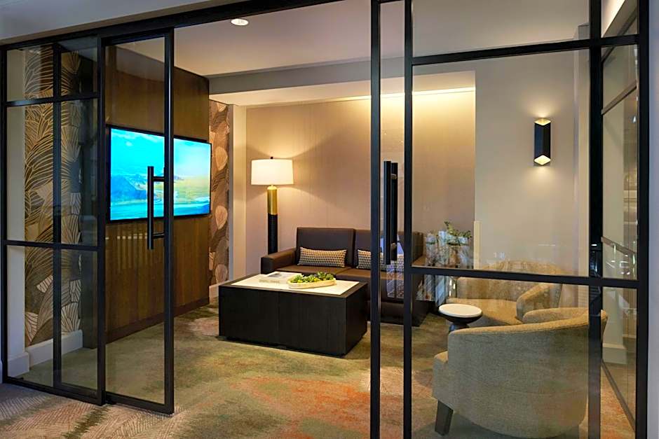 Sheraton Grand Sacramento Hotel
