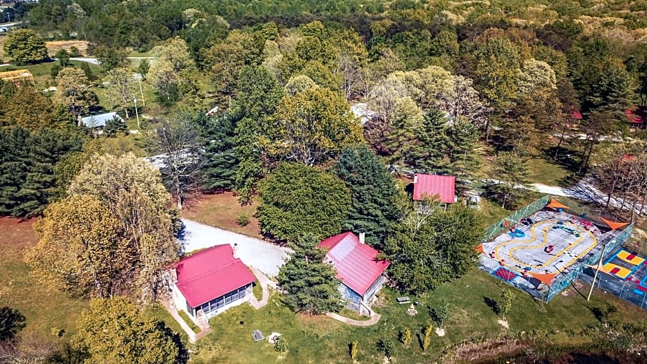 The Smoke House Lodge and Cabins