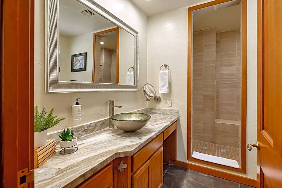 Sonoma Coast Villa and Spa